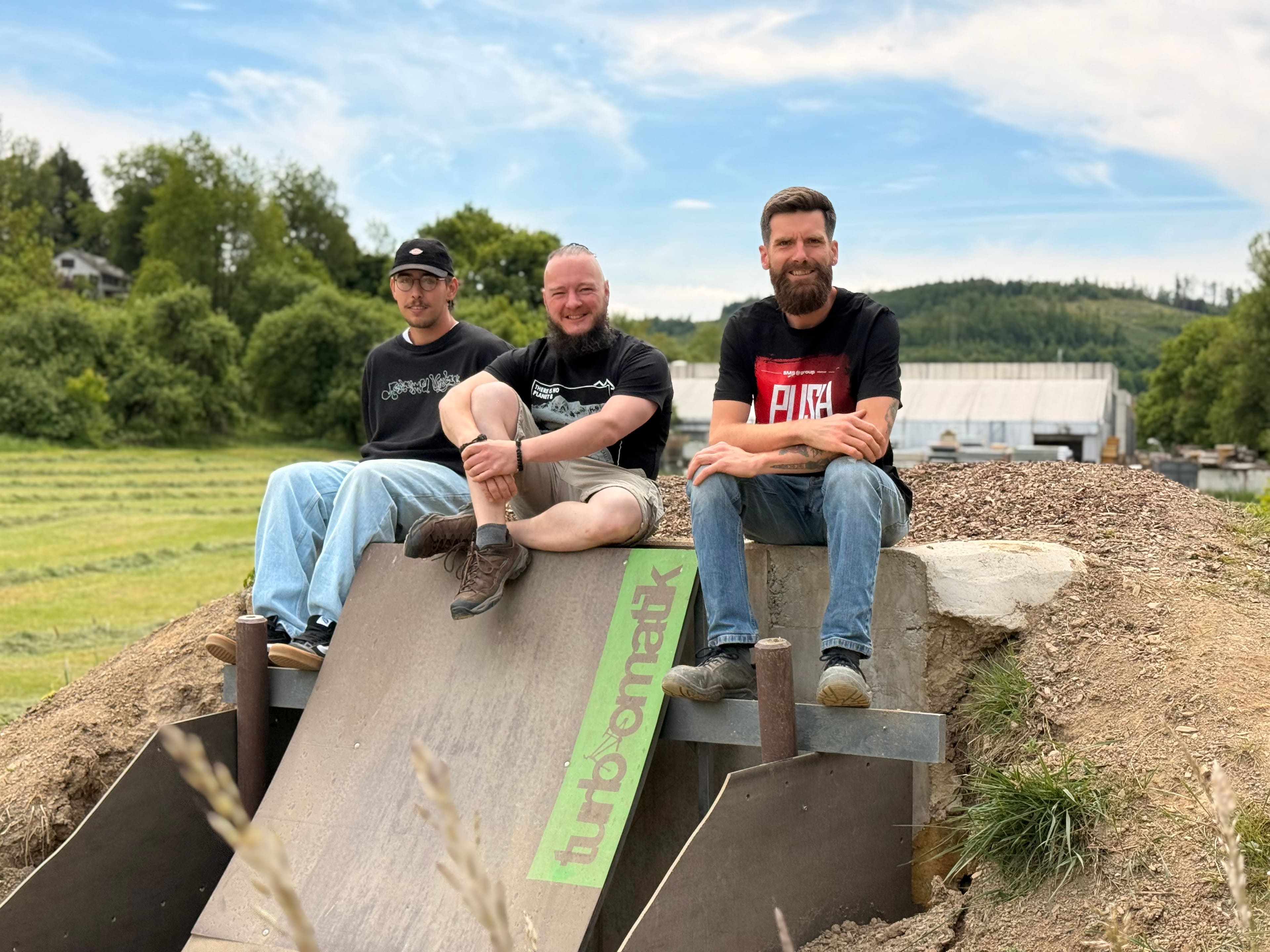 Galeriebild für Let´s Ride im Dirtbikepark