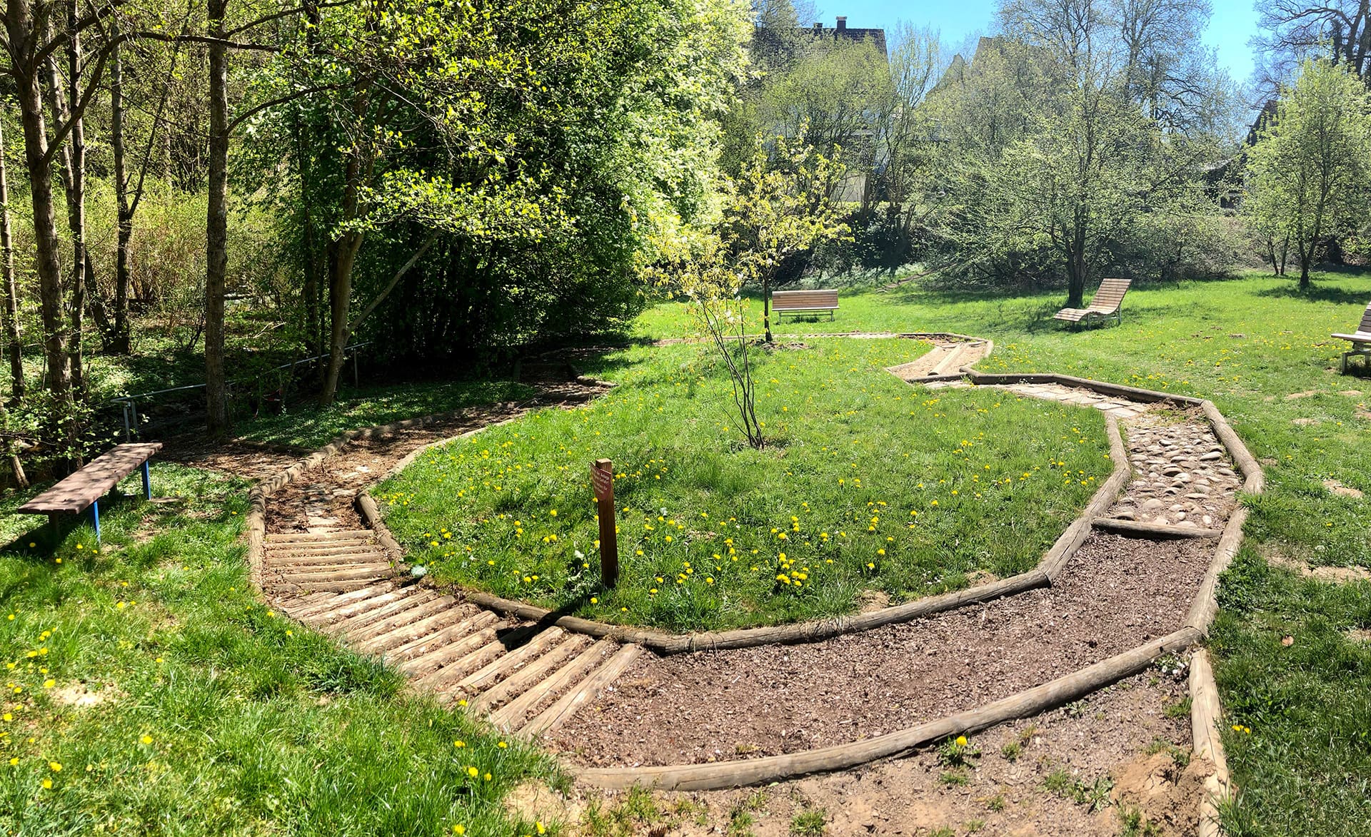 Galeriebild für Mehrgenerationen-Spielplatz