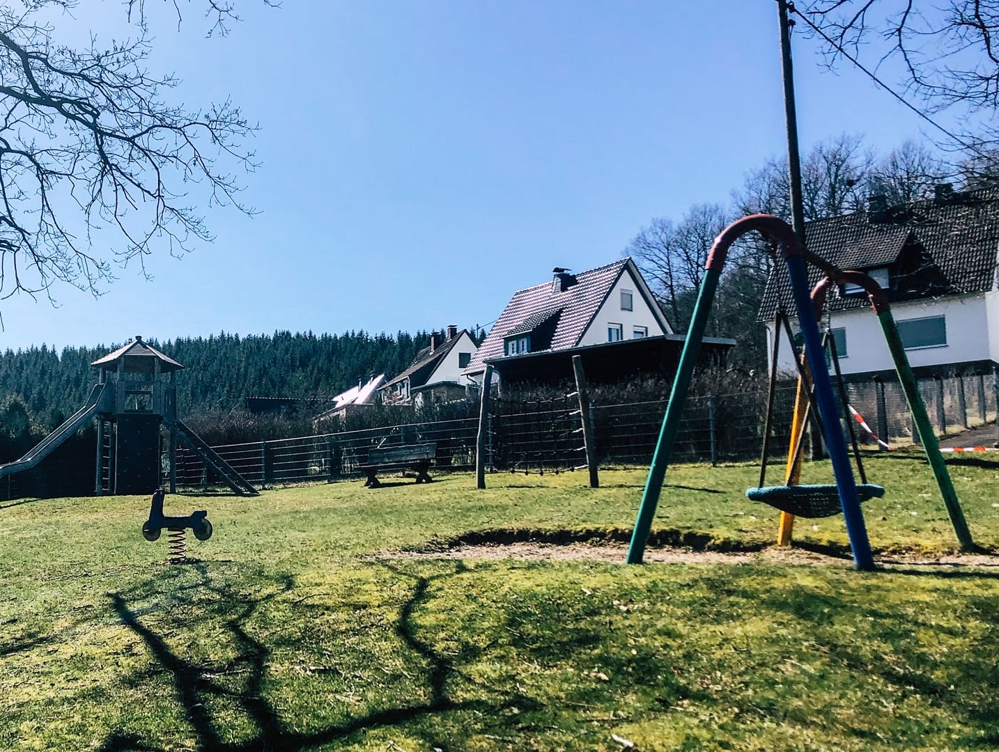 Galeriebild für Spielplatz in der Siedlung