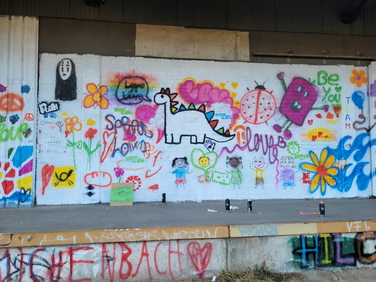 Titelbild für # IWgR - Graffiti-Workshop "Wall Against Racism" 